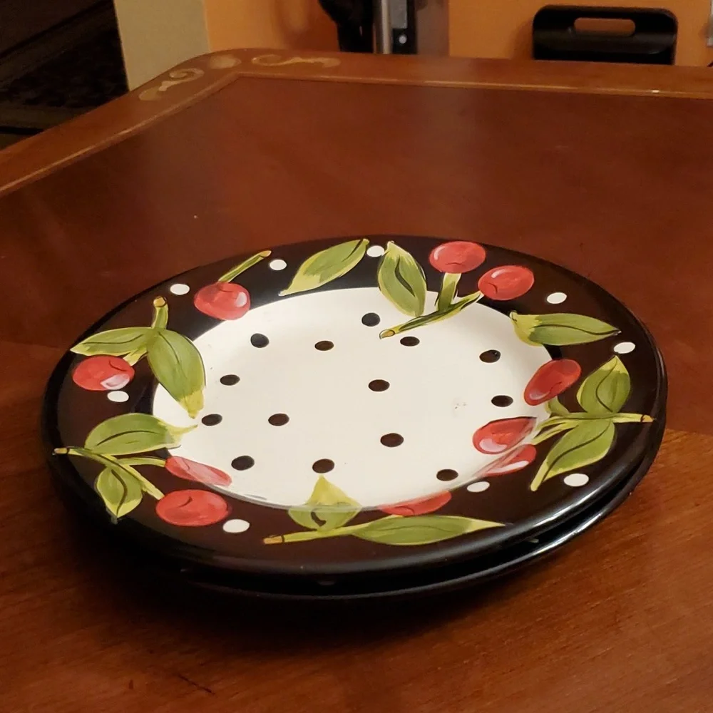 Boulevard  Hand painted Dinner Plates by Tabletops  A set of 2 - Picture 2 of 5